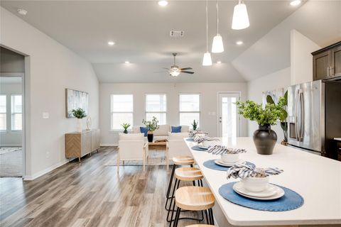 478 Coyote Creek WAY Kyle TX 78640