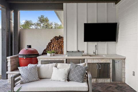 Tiny photo for 16908 Whispering Breeze Dr, Austin, TX 78738 (MLS # 4010300)