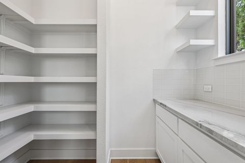 Tiny photo for 19316 Splendor CT, Jonestown, TX 78645 (MLS # 4441813)