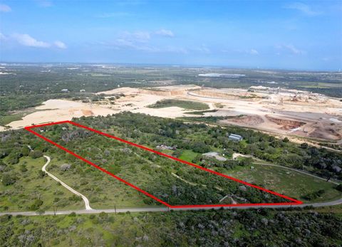 584 Coyote RUN New Braunfels TX 78132