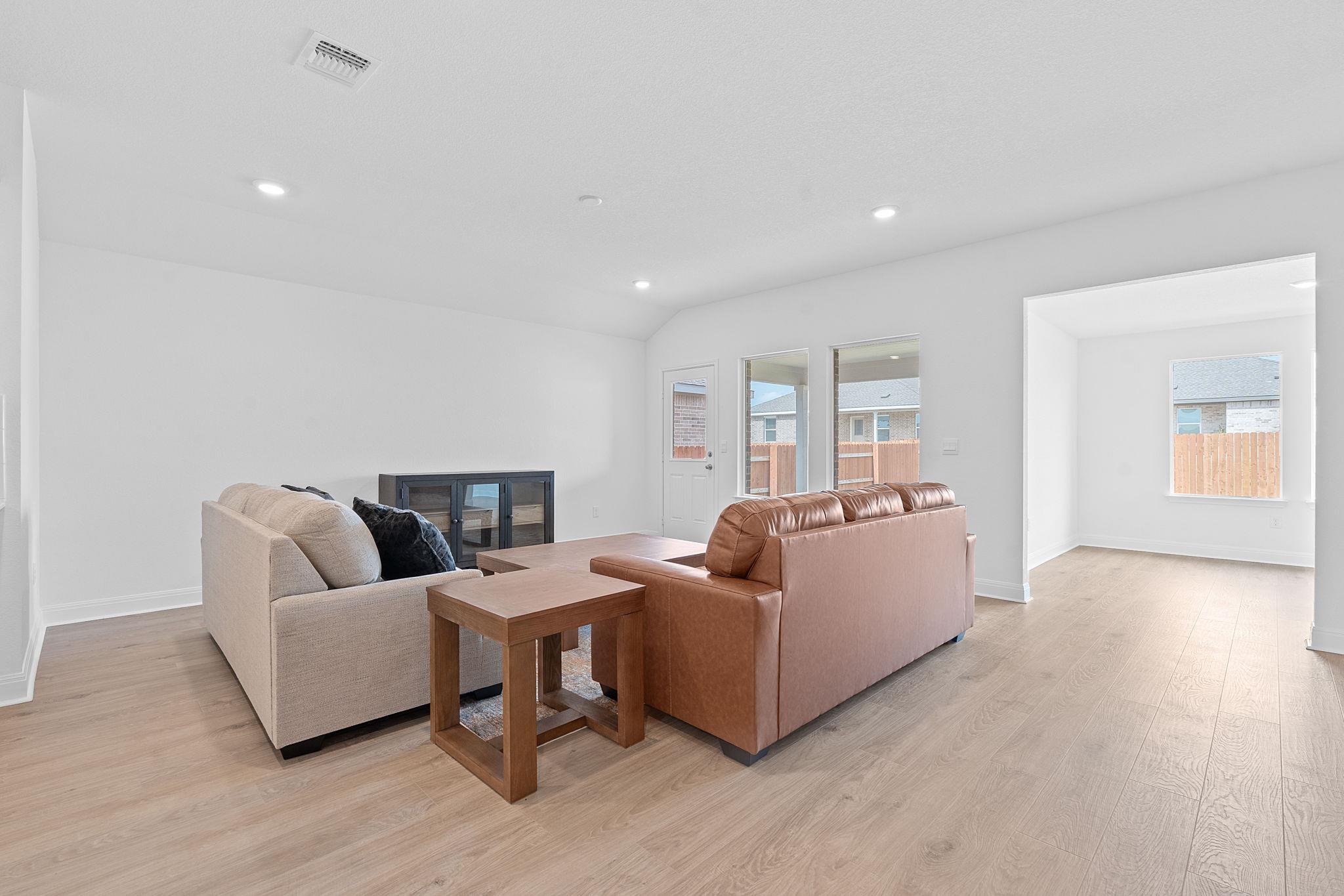 548 Tekoa DR