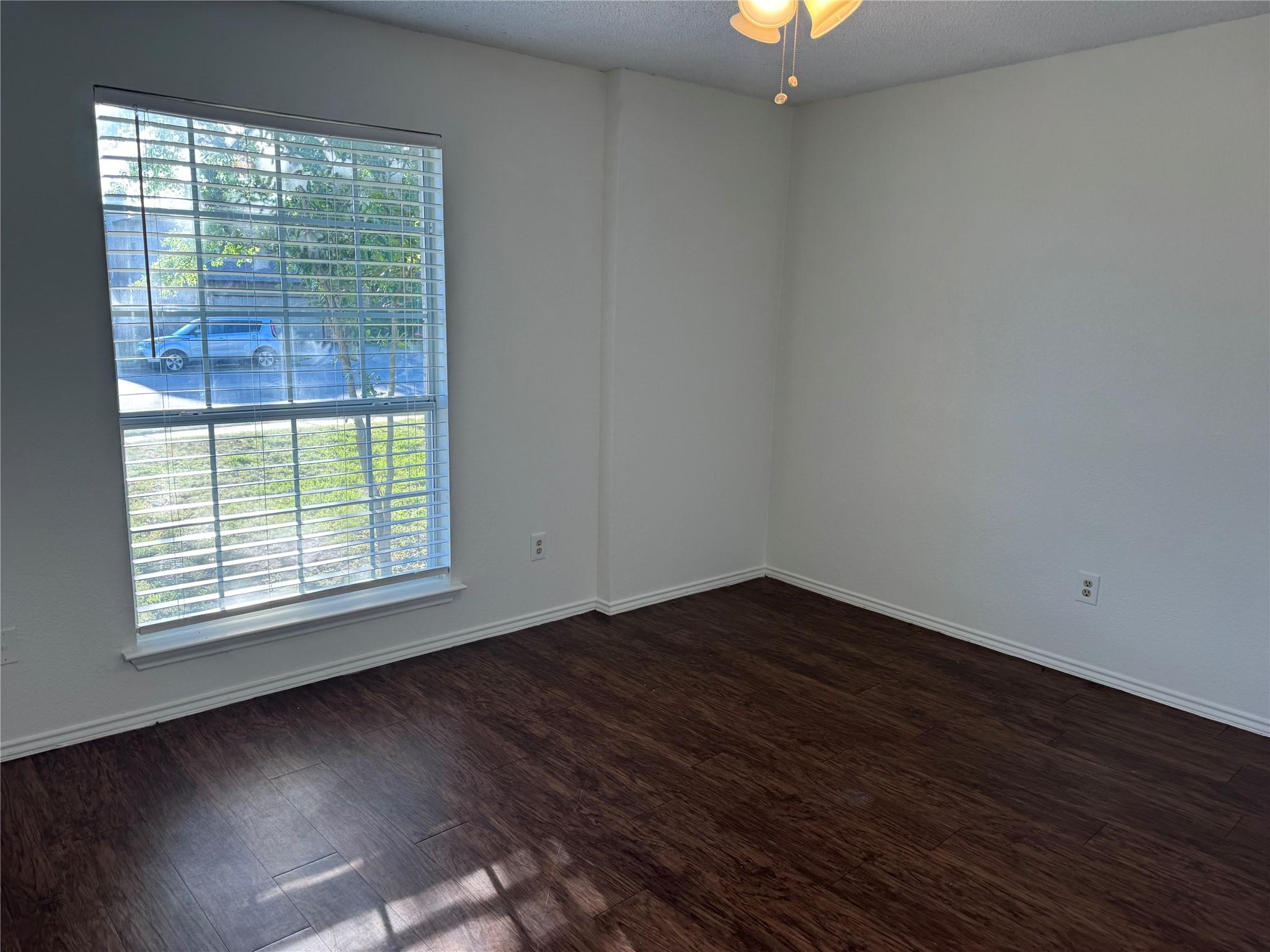 1911 Timberwood DR