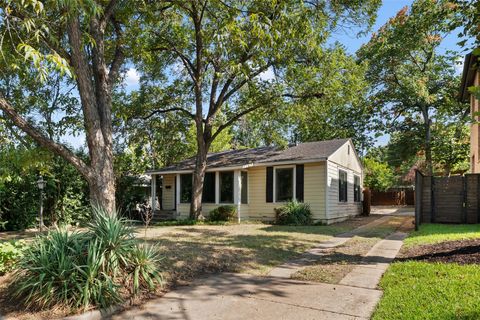 Photo of 1910 W 33rd ST, Austin, TX 78703 (MLS # 1086408)