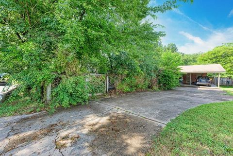 Photo of 1805 Mohle DR #B, Austin, TX 78703 (MLS # 8706343)