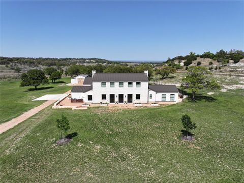 130 Overlook DR Fredericksburg TX 78624