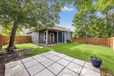 Photo of 1300 Walnut Ave #A, Austin, TX 78702 (MLS # 1907547)