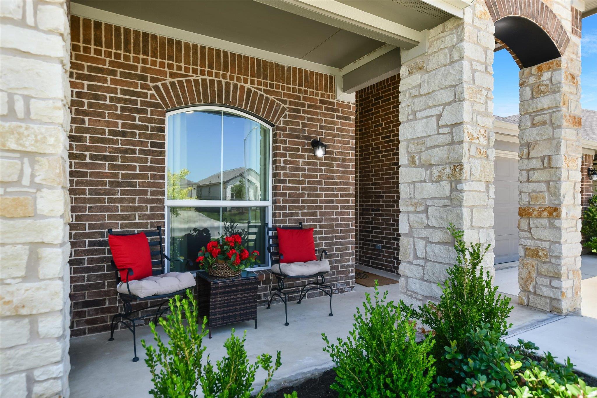 308 Pedernales LN