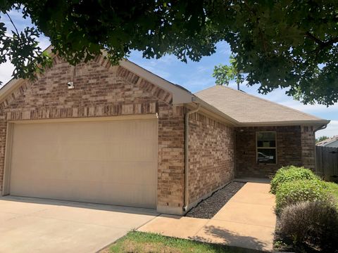 Photo of 3505 Breckenridge DR, Austin, TX 78744 (MLS # 8737843)