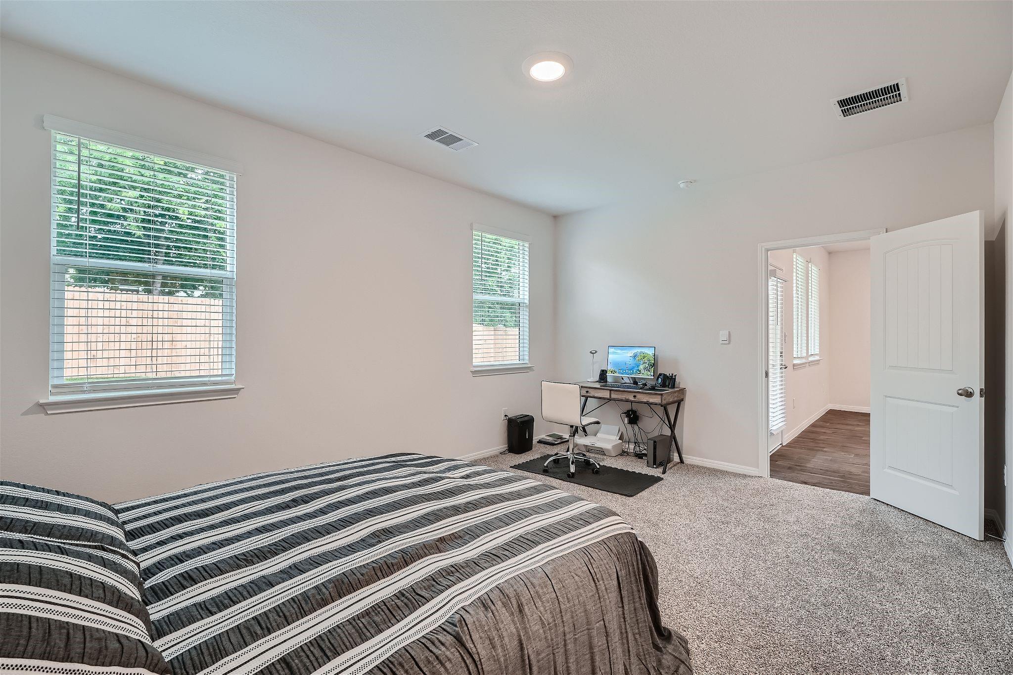 Kyle, Texas 78640, United States, 4 Bedrooms Bedrooms, ,2 BathroomsBathrooms,Residential,Pending,57179