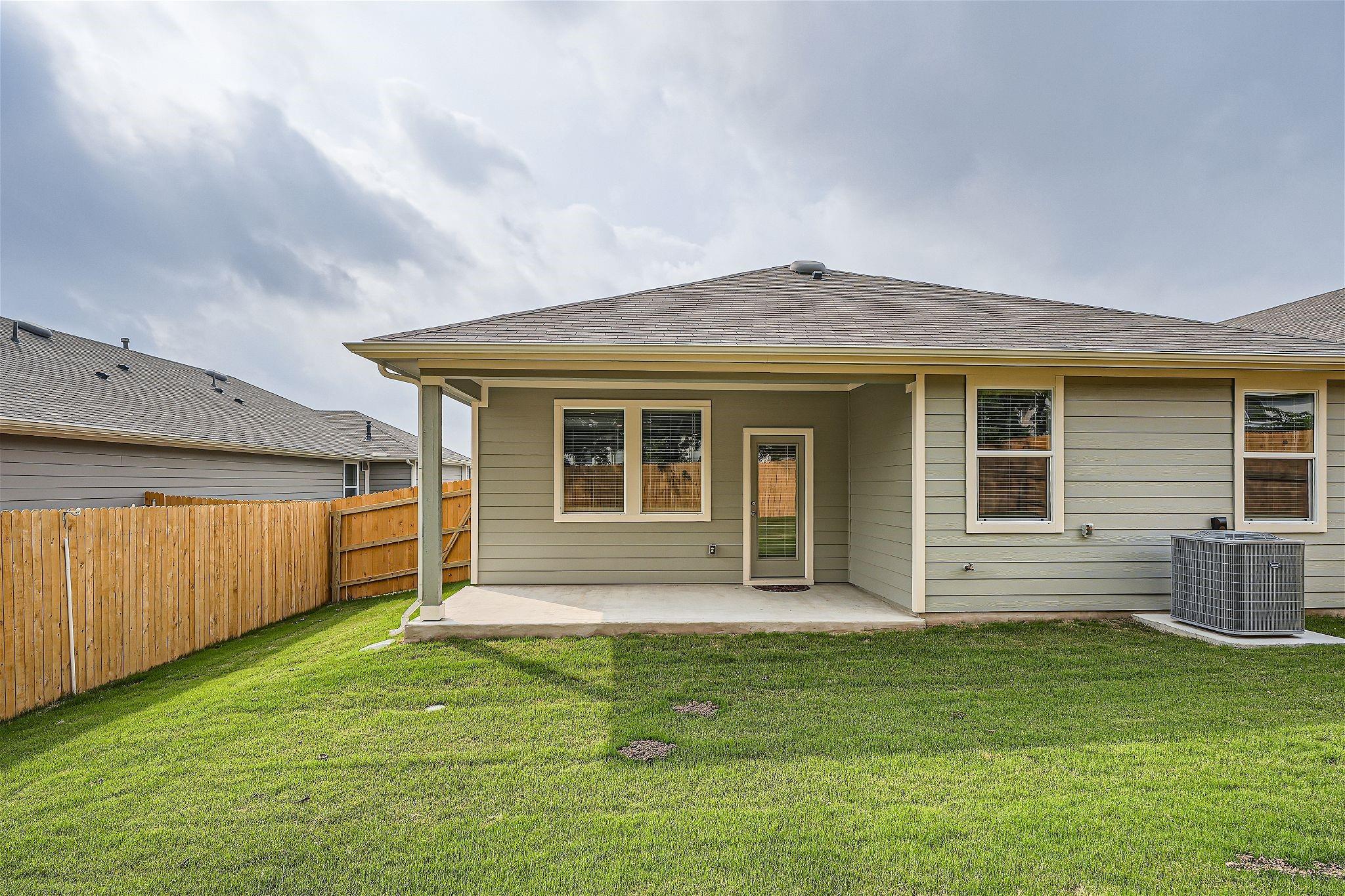 Kyle, Texas 78640, United States, 4 Bedrooms Bedrooms, ,2 BathroomsBathrooms,Residential,Pending,57179