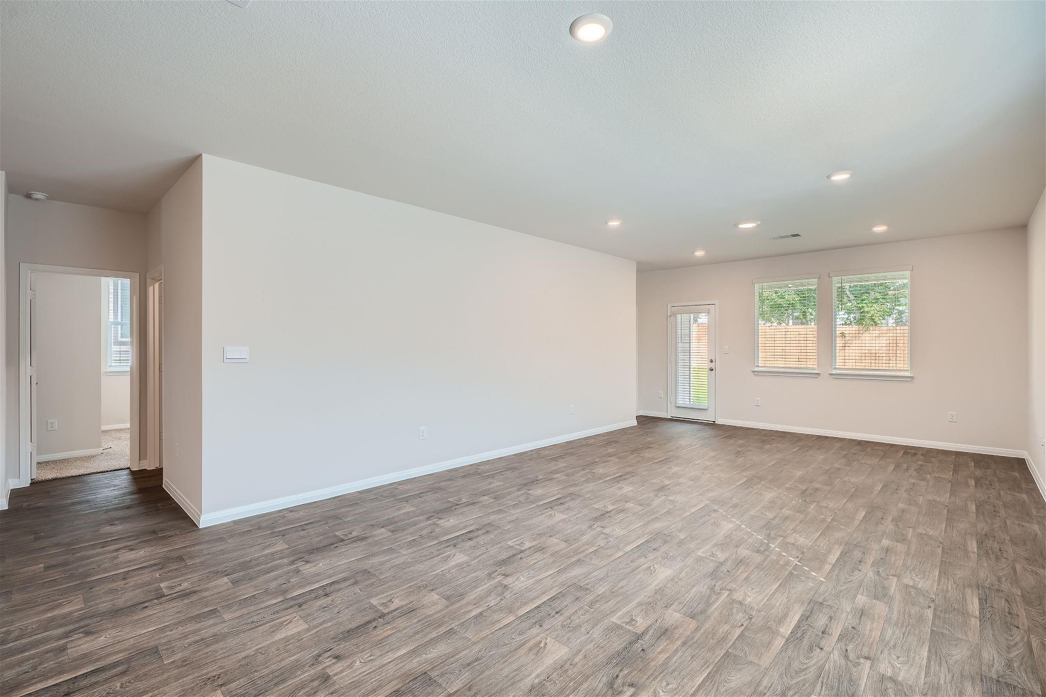 Kyle, Texas 78640, United States, 4 Bedrooms Bedrooms, ,2 BathroomsBathrooms,Residential,Pending,57179