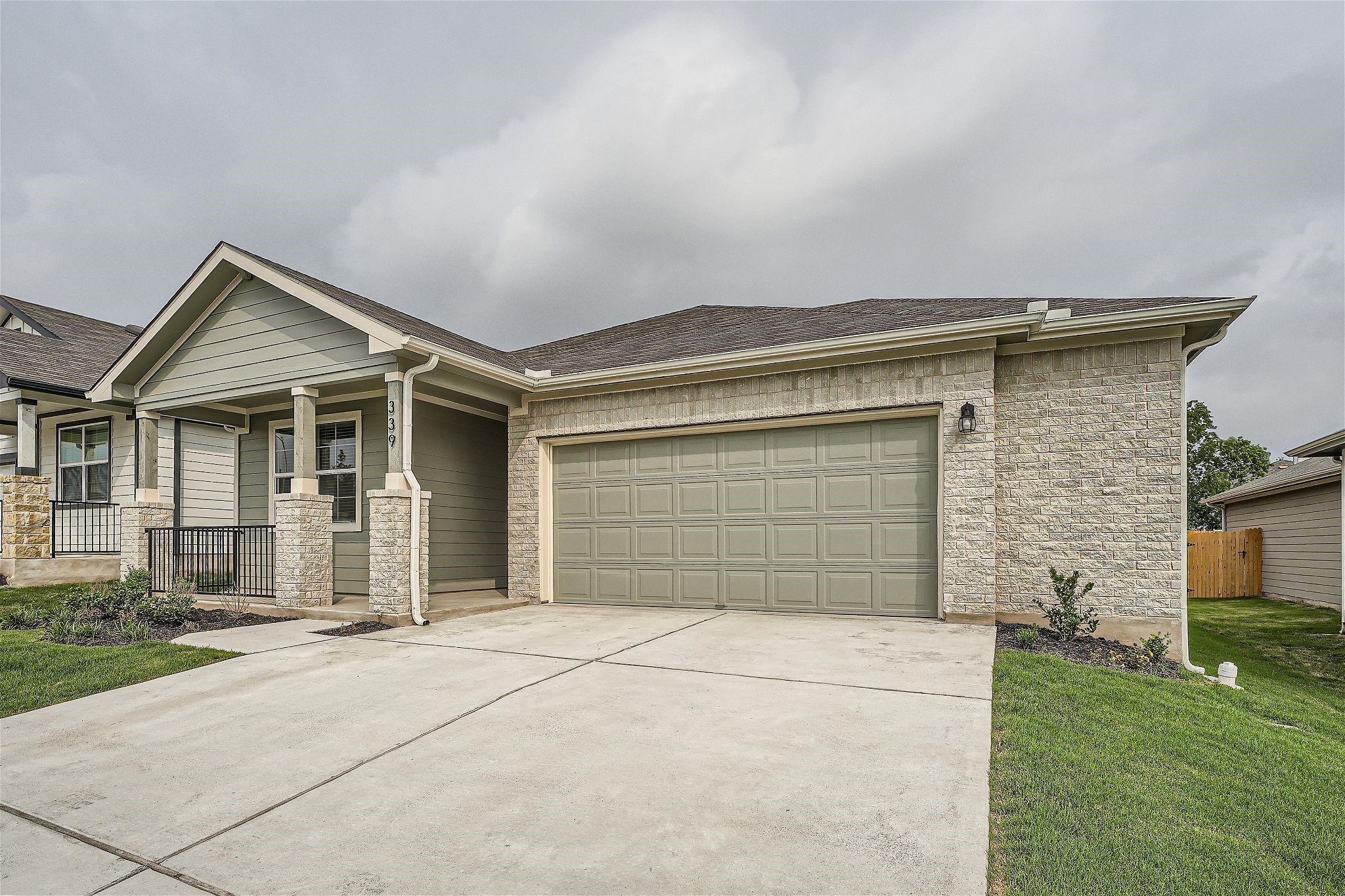 Kyle, Texas 78640, United States, 4 Bedrooms Bedrooms, ,2 BathroomsBathrooms,Residential,Pending,57179