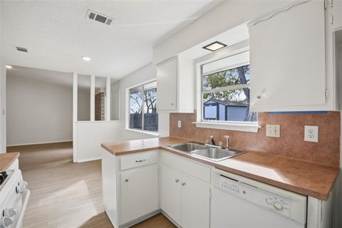 Tiny photo for 405 Baldridge DR, Austin, TX 78748 (MLS # 7831135)