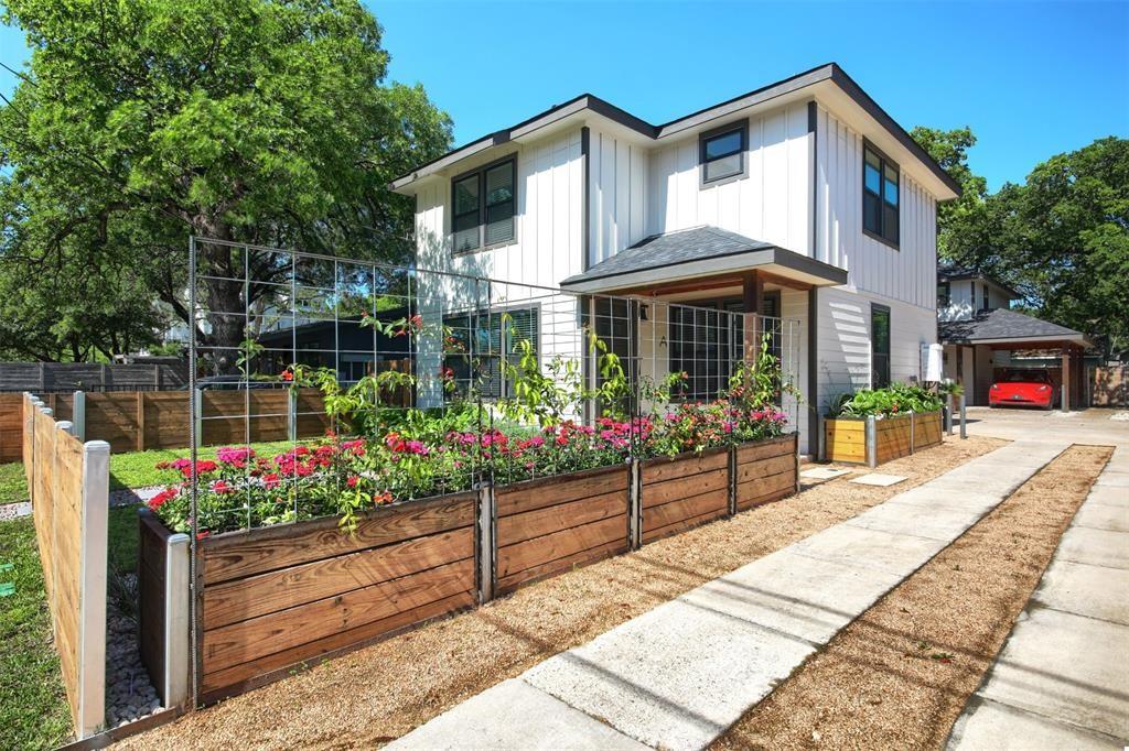 Austin, Texas 78741, United States, 3 Bedrooms Bedrooms, ,3 BathroomsBathrooms,Residential,Pending,11929