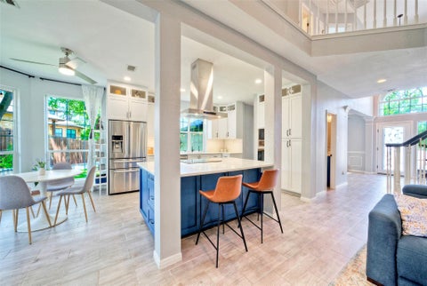 Tiny photo for 3002 Barton Point CIR, Austin, TX 78733 (MLS # 5760906)