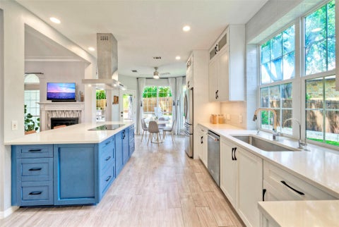 Tiny photo for 3002 Barton Point CIR, Austin, TX 78733 (MLS # 5760906)