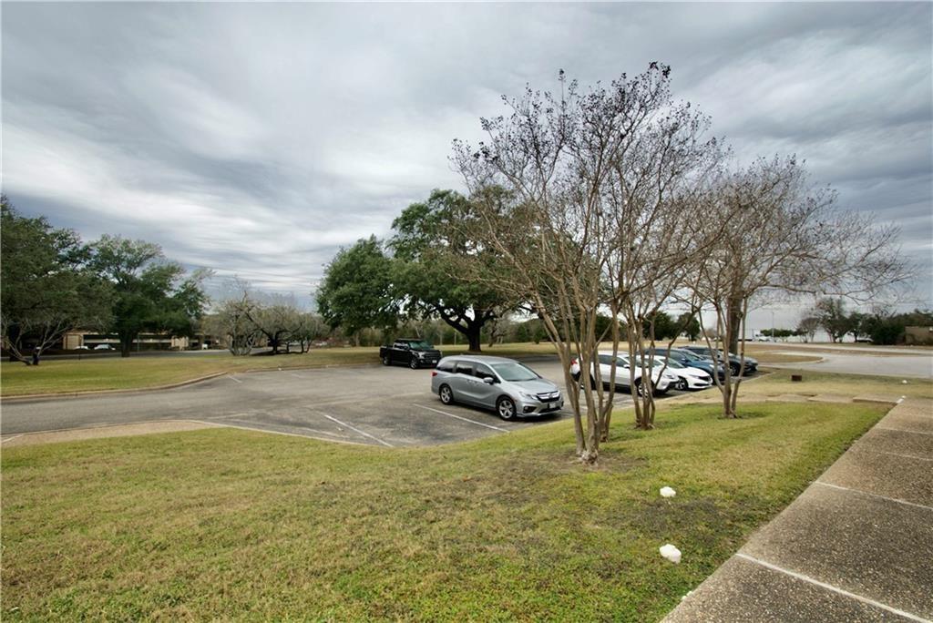 8108 Exchange DR