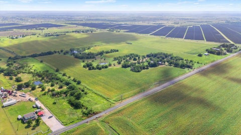Photo of 14201 Lund Carlson RD, Coupland, TX 78615 (MLS # 3540553)