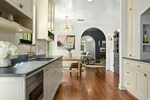 Photo of 1712 Hartford RD, Austin, TX 78703 (MLS # 7251258)