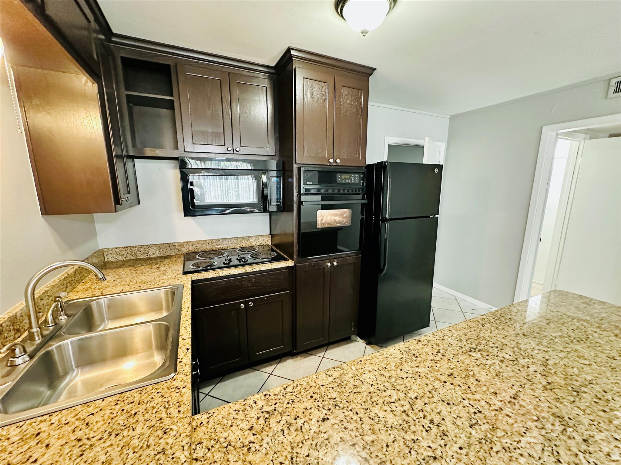 601 W 11th ST 226