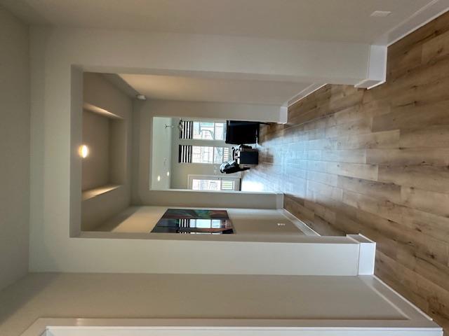900 Elenora DR