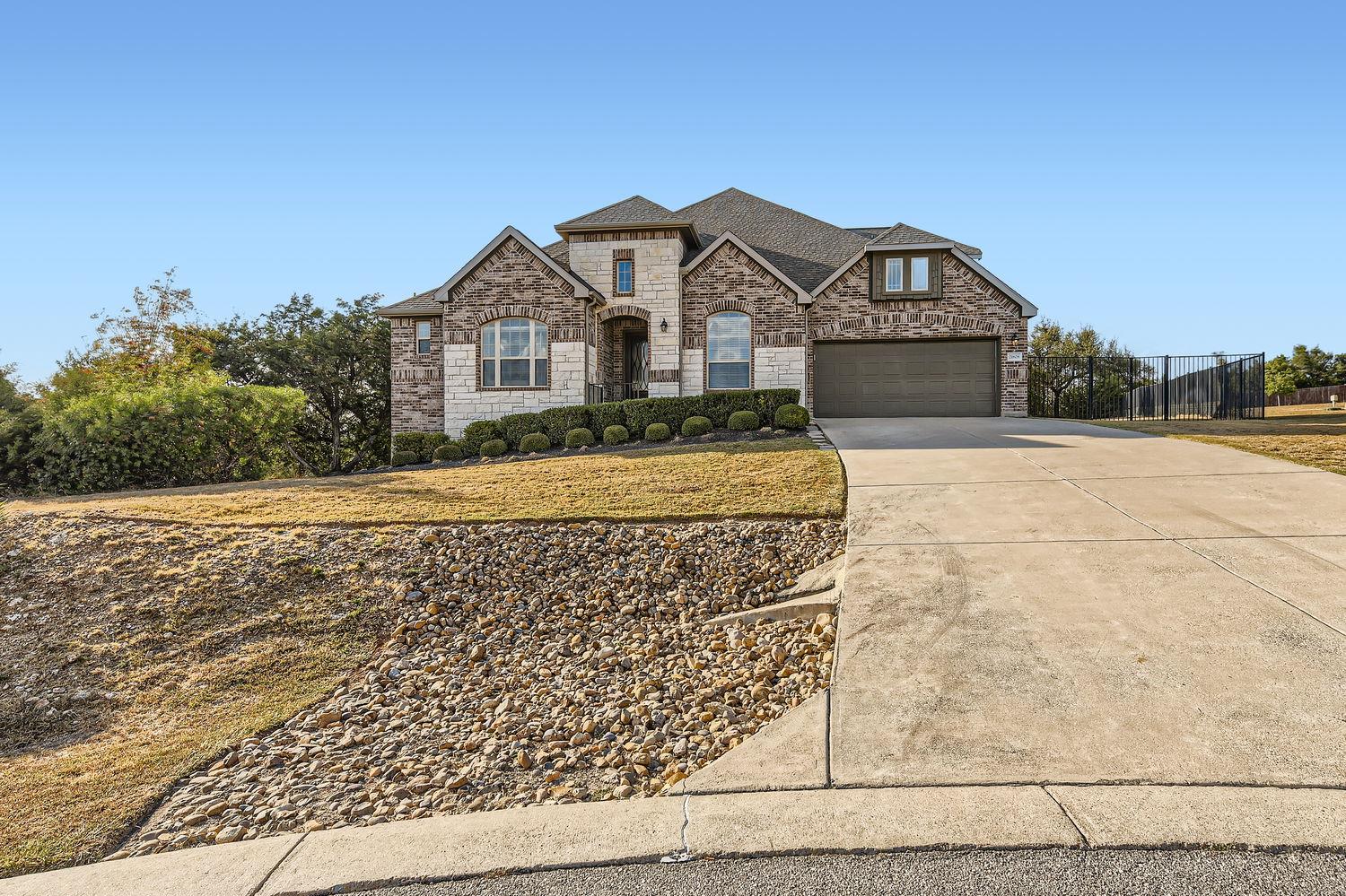 21808 Esmeralda DR