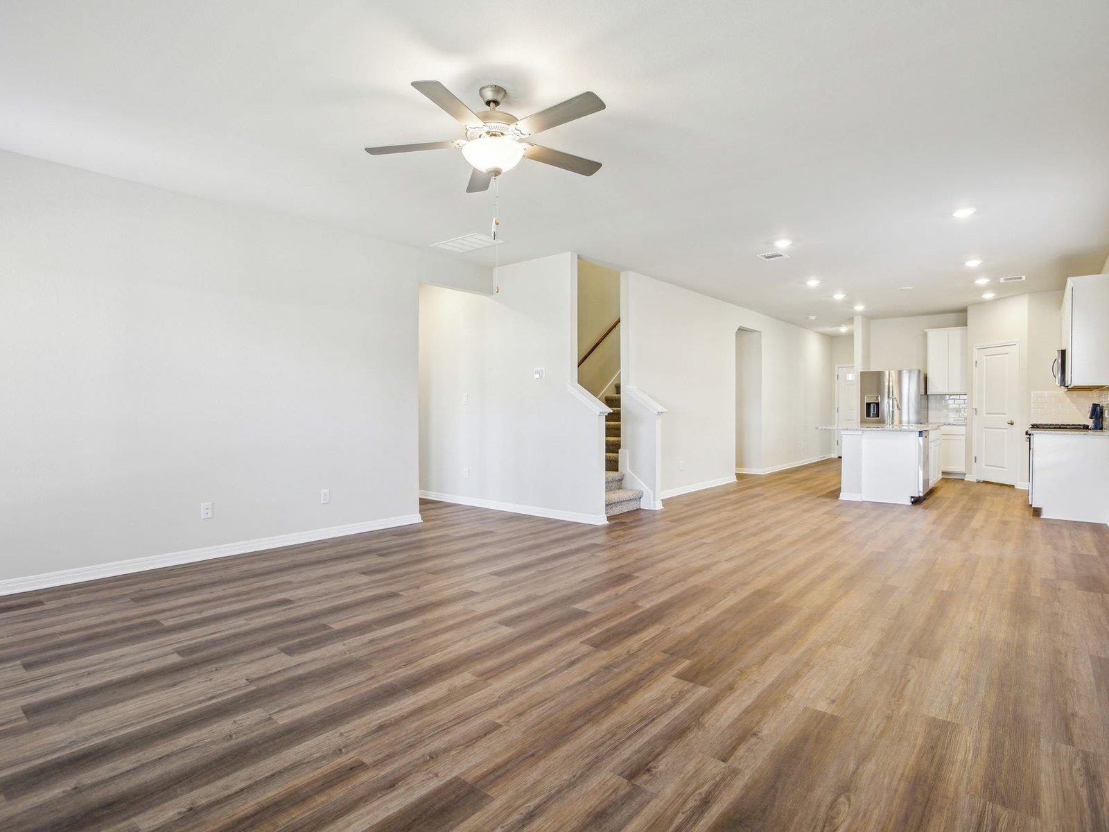 100 Woodbrook DR