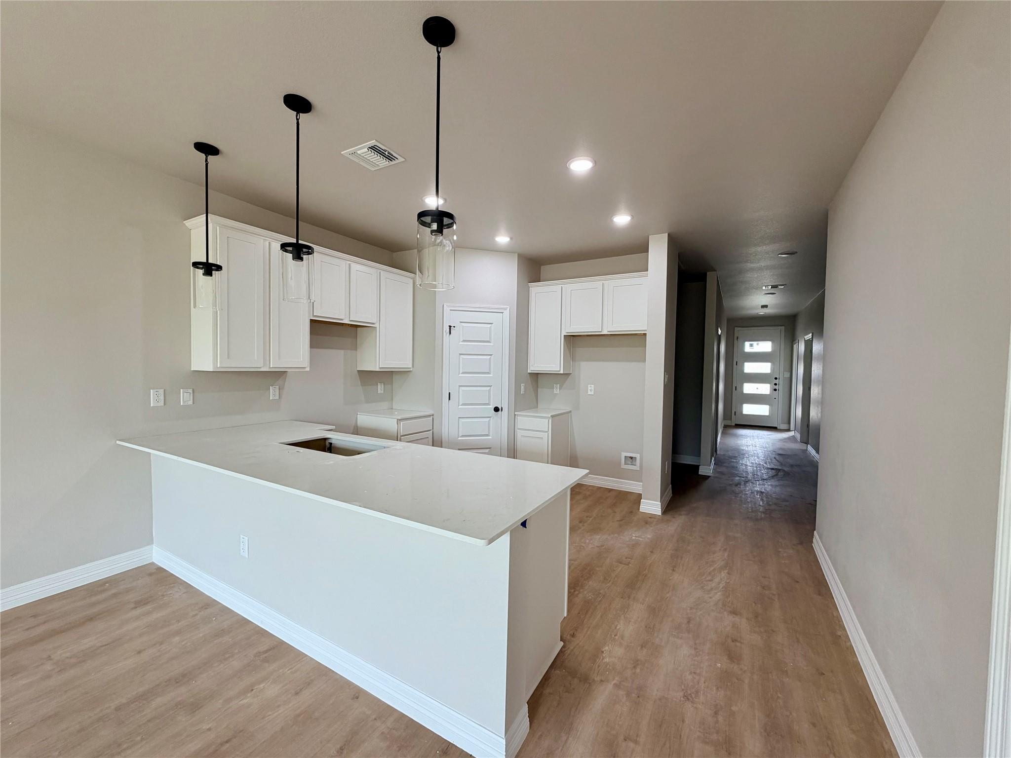 1309 Lone Pine WAY