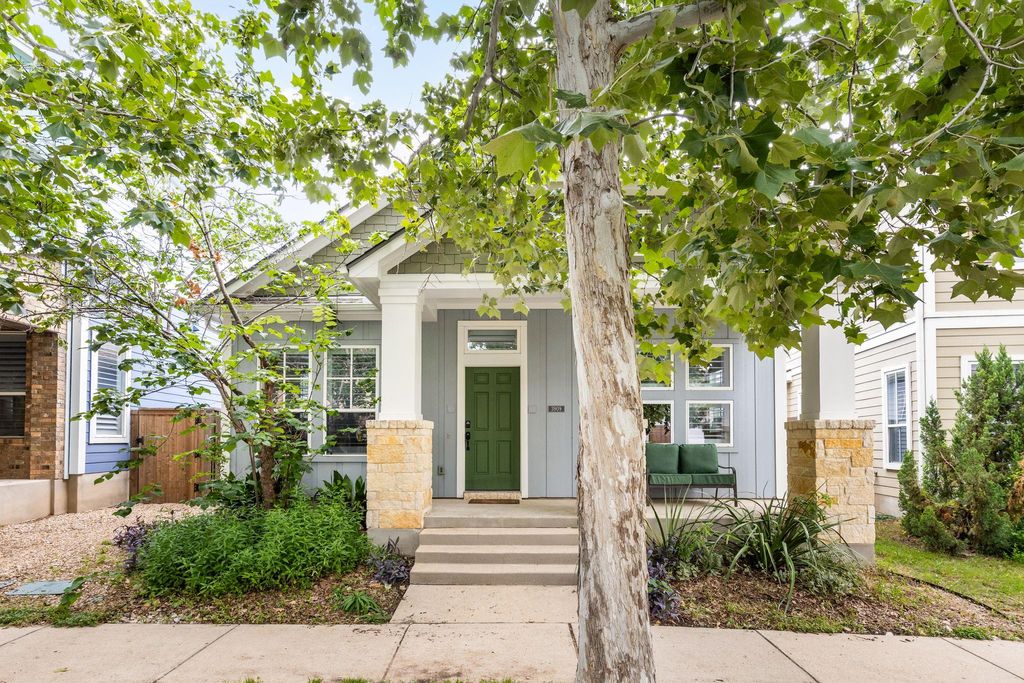 Photo of 3909 Sahm ST, Austin, TX 78723 (MLS # 8093822)