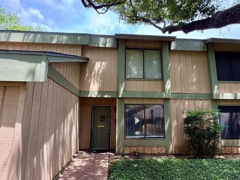 Photo of 9611 Blue Creek LN, Austin, TX 78758 (MLS # 3594802)