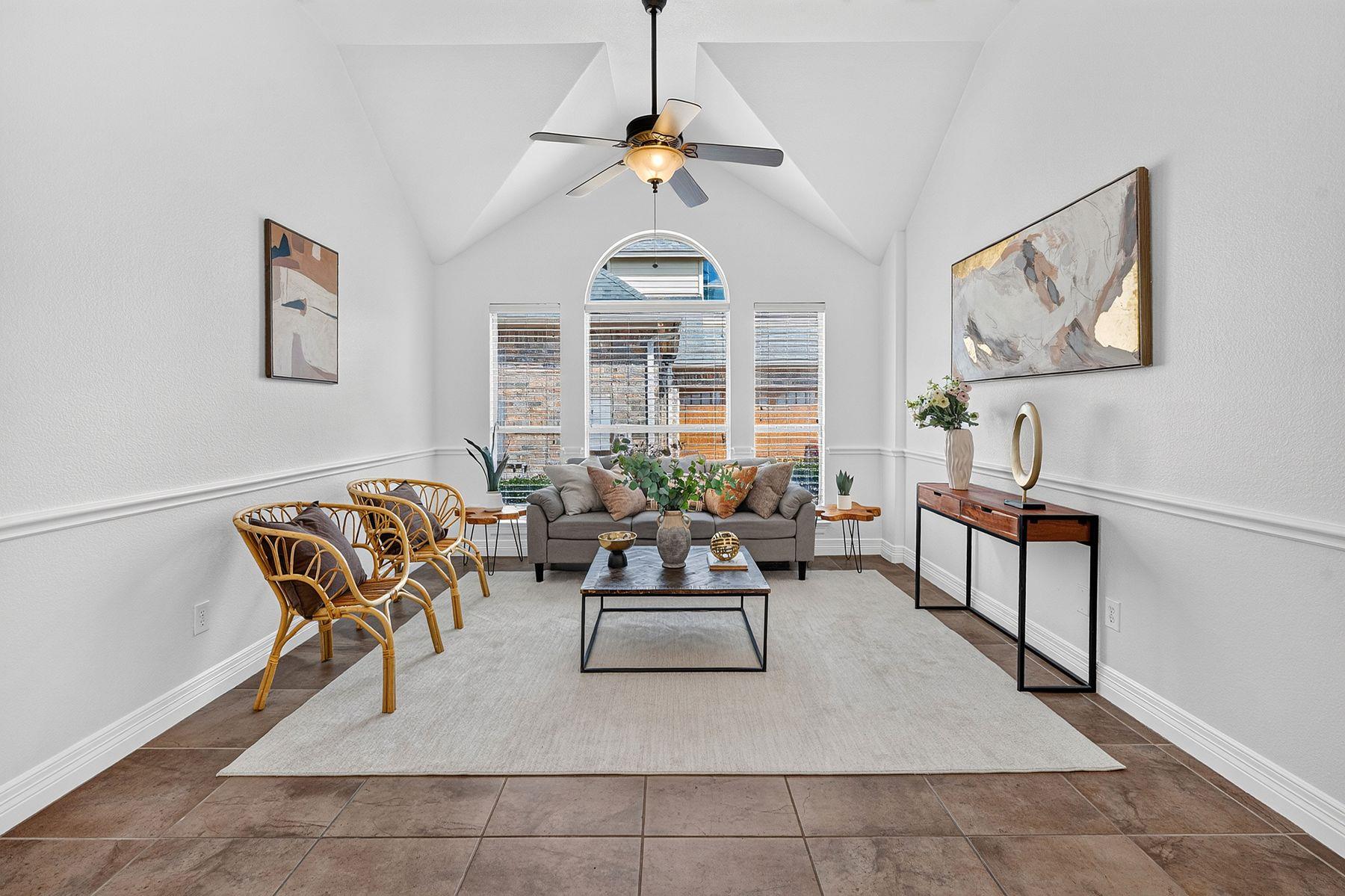 1349 River Forest DR