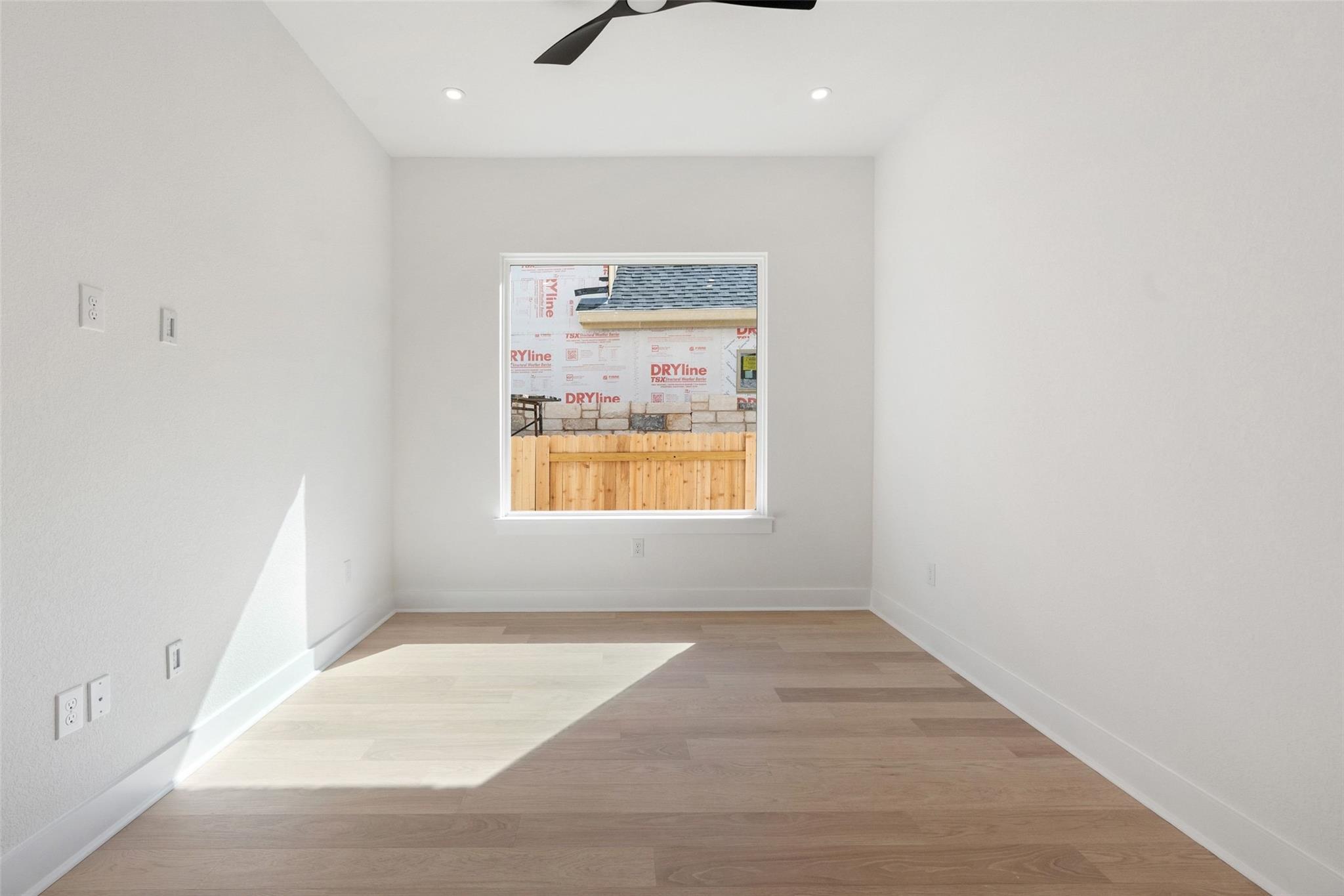 287 San Saba DR
