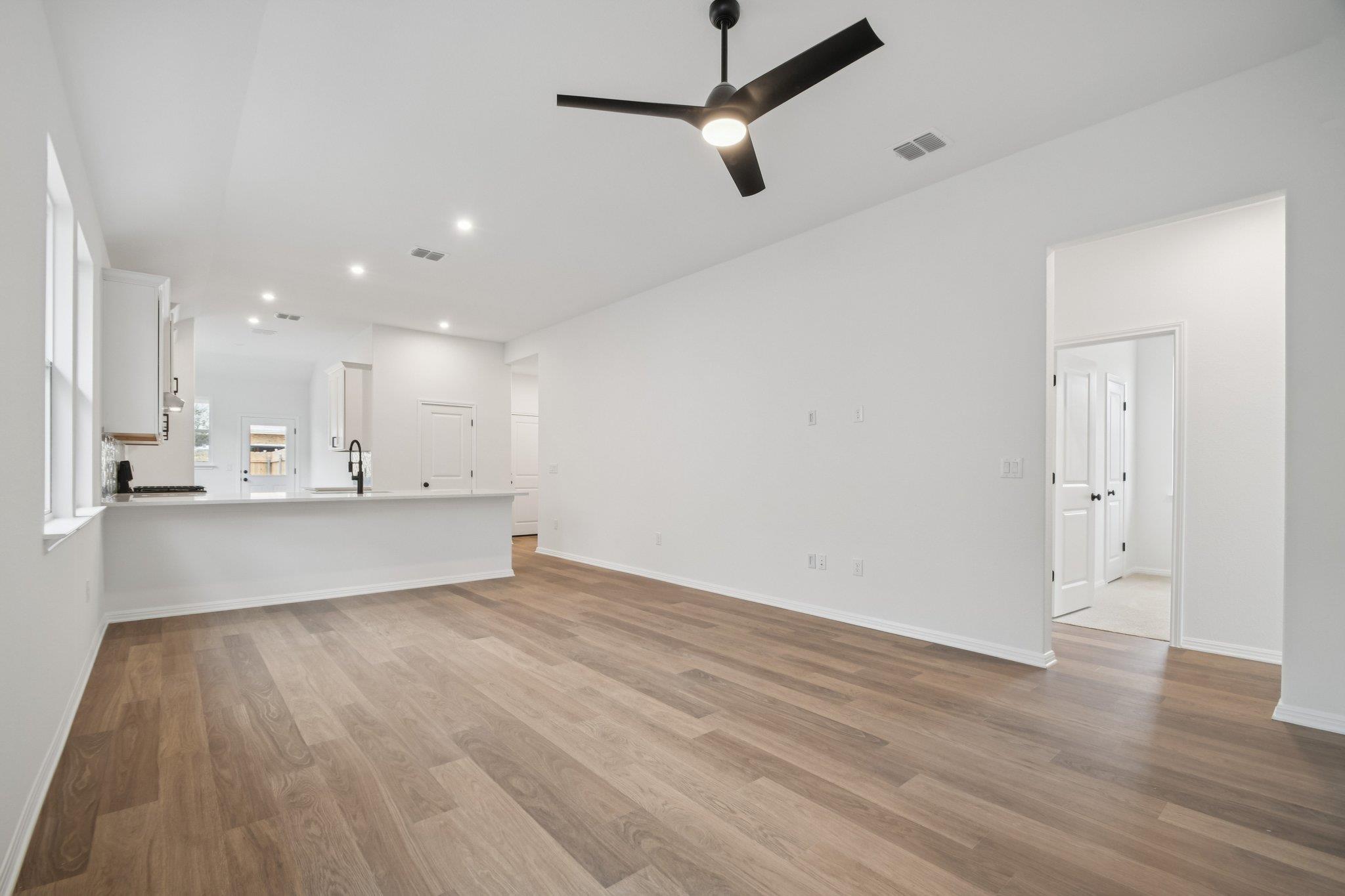 367 Porter Country PKWY
