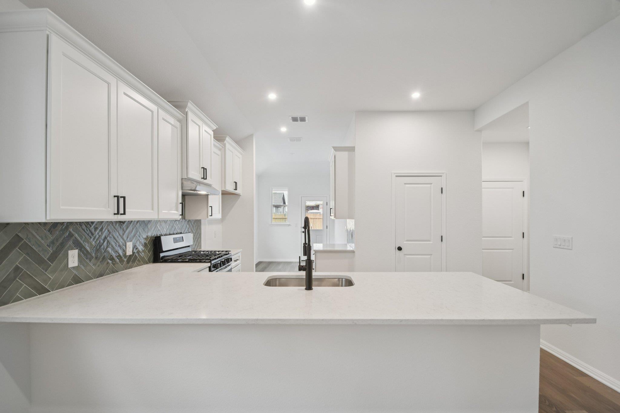 367 Porter Country PKWY