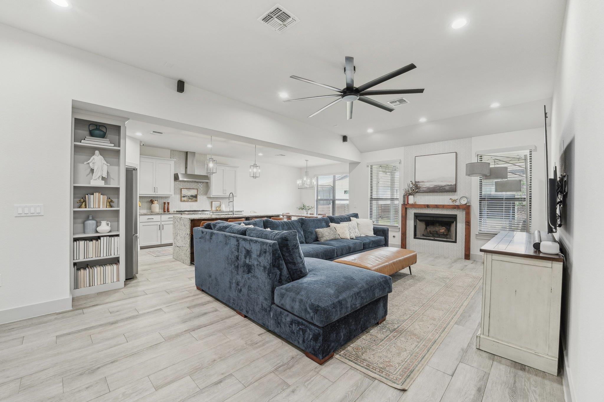 108 Dax DR