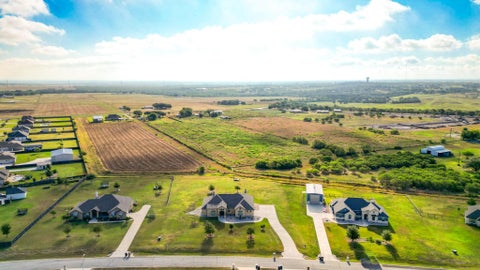 Photo of 211 Siena Woods, Marion, TX 78124 (MLS # 7517588)