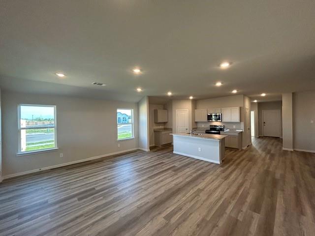 310 Doss DR