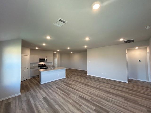 310 Doss DR