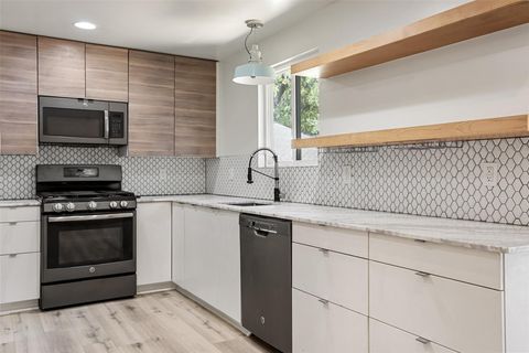 Tiny photo for 3103 Matador DR, Austin, TX 78741 (MLS # 1548066)