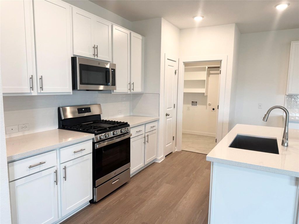 Photo of 132 Hazy View RD, San Marcos, TX 78666 (MLS # 2514369)