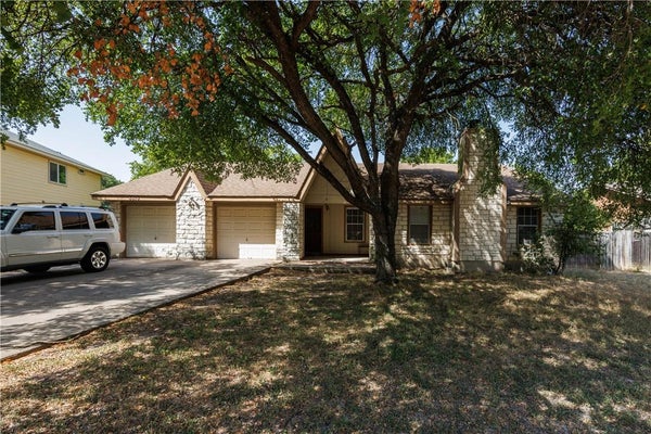 8810 PINEY POINT DR # B, AUSTIN, TX 78729 - Image defcf7614c04aae8e966c4a9ebea970e/373759493