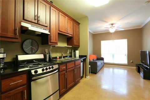 Photo of 910 W 25th ST #502, Austin, TX 78705 (MLS # 5405848)