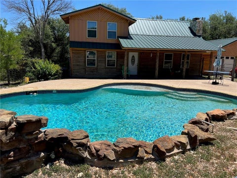 Photo of 1215 Agarita DR, Fischer, TX 78623 (MLS # 8070179)