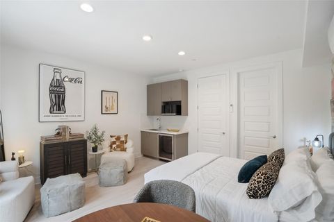 Tiny photo for 2505 Bluebonnet LN #13, Austin, TX 78704 (MLS # 7876429)