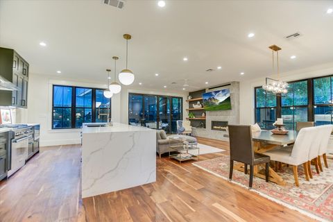 Photo of 1305 Kinney Ave #1, Austin, TX 78704 (MLS # 4882769)