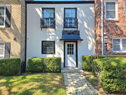 1500 Elton LN 2 Austin TX 78703