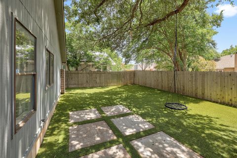 Tiny photo for 2205 Waterway BND, Austin, TX 78728 (MLS # 9128377)