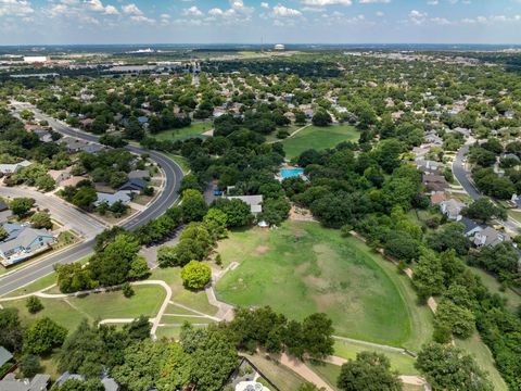 Tiny photo for 2205 Waterway BND, Austin, TX 78728 (MLS # 9128377)