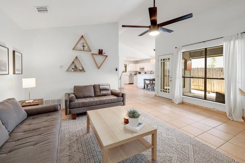 Tiny photo for 2205 Waterway BND, Austin, TX 78728 (MLS # 9128377)