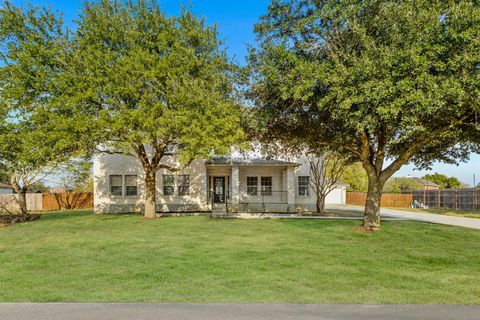 Photo of 600 Bella Vista Circle CIR, Kyle, TX 78640 (MLS # 1384030)
